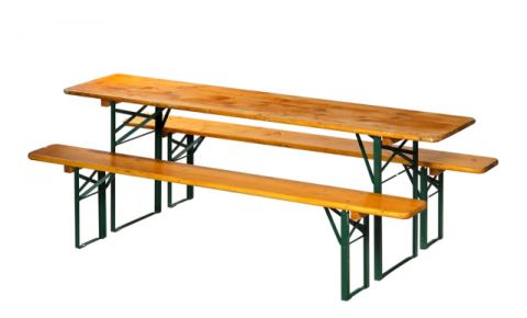 Cetering-Biertischgarnitur für das Filmset