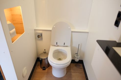 DoKa Aufenthaltsanhänger, Castaufenthalt