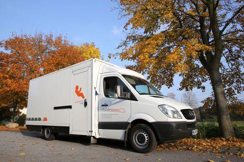 Büromobil, Officemobil, mobiler Schnittraum DIT Mobil, Produktionsbus, mobiles Büro 