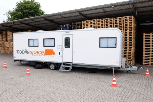 Büromobil, Officemobil, mobiler Schnittraum DIT Mobil, Produktionsbus, mobiles Büro 