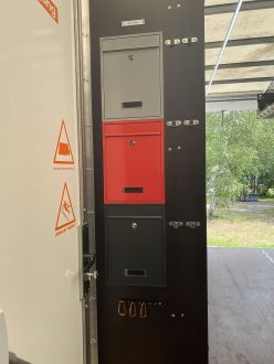 Set-LKW, Luxusausstattung, Akku-Ladestation, LKW für Set-Equipment, Klappbare Regale