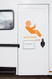 Aufenthaltsmobil, Schauspielermobil, Schauspieler Aufenthalt, mobiler Aufenthaltsraum, Wohnmobil