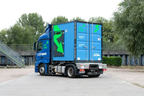 Grünstromerzeuger A01 aussen hinten links