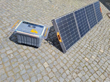 SpaceBox mit einem SolarPanel