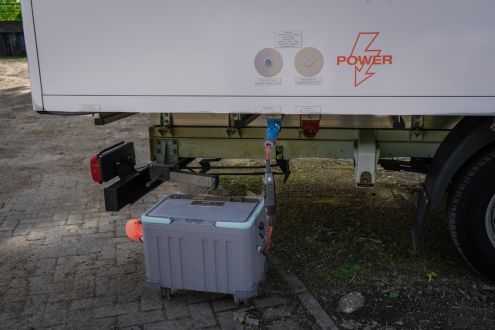 SpaceBox versorgt M27
