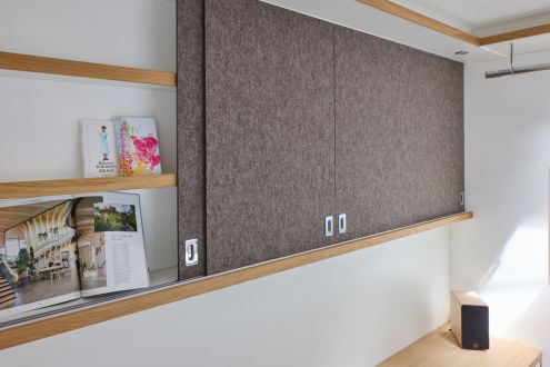 Highboard mit Stauraum